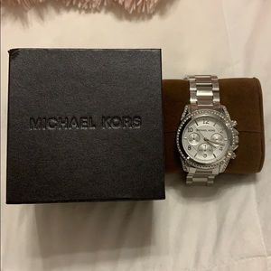 Michael kors silver diamond watch